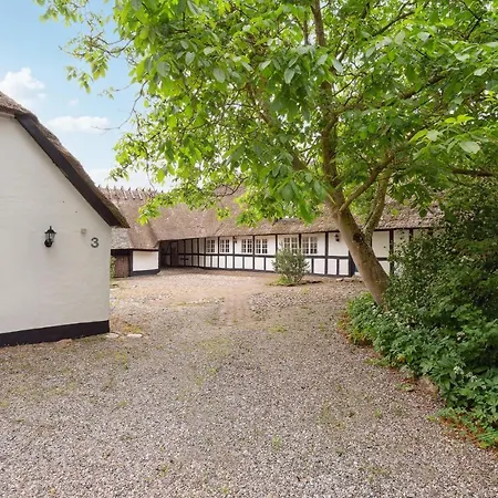 3 Bedroom Amazing In Ferienhaus Fåborg